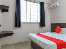 Hotel O Swagat Lodging, hotell i Khadki