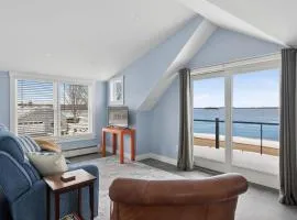 Modern Waterfront Apt with Bay Views