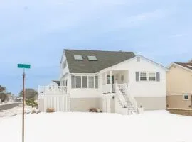 2BDR Coastal Getting Away Walk to Beach Sleeps 6