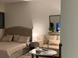 استديو بيرق هادئ ودخول ذاتي, hotel a Al Kharj
