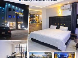 crystaluxuryhotelandsuite, Hotel in Enugu