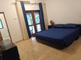 Golden Leaf house, hotel v mestu Weligama