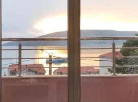 Sunny Side Up Apartment