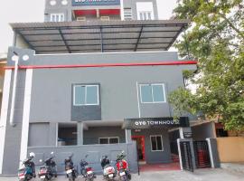 Super Townhouse RCC Sunrise, viešbutis Haidarabade