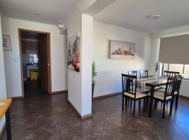 Casa Residencial I Las Rastras San Valentín - RENTCOVAC - Factura Inmediata, hotel a Talca