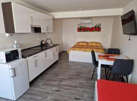 Ubytování u Marty BEZ TERASY โรงแรมในŠakvice