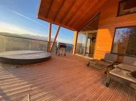 Royal Hill-Queen Chalet -Bran, Mountain View and Hot Tub