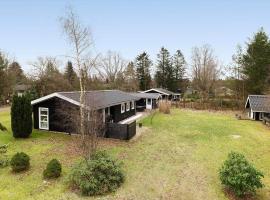 HA410 Hals - Kongeparken 7, Hotel in Hou