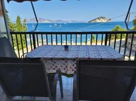 Karmiris studios and Family apartments