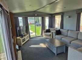 California Cliff Caravan Park K10, Hotel in Scratby