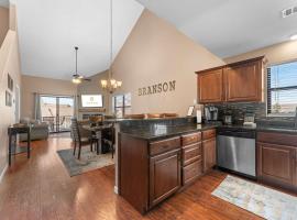 Branson Blessing - Condo for 8, hotel en Branson