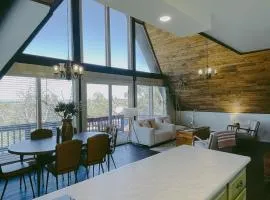 Totten Lake Lodge - Dreamy Desert A-Frame