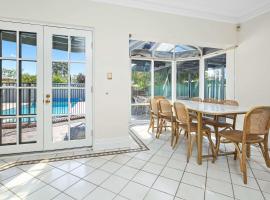 Marvel in Mitcham - 6 Bedroom Pool Luxury, khách sạn ở Mitcham