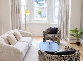 Hobart Retreats - Sanctuary and Haven