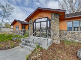 Spacious Home 10 Minutes to Ten Sleep Canyon!, hôtel à Ten Sleep