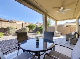 Pool Access! Merrill Ranch Home Near Hiking and Golf, hotel a Florence