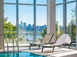Gorgeous View 1 BR 1 Bth 15 Min from NYC - Metlife, hotel en Cliffside Park