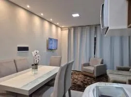 Sobrado aconchegante com suíte e banheira