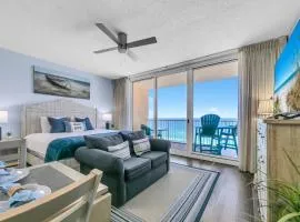Beachfront Studio #909 at Majestic