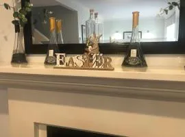 Villa Above Par, Cypress Lakes Resort, Premier 2 Storey Villa, 2 Bedrooms, both with Private Ensuites, Light Breakfast included