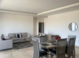 Departamento en Yatay Towers, hotel in Hércules