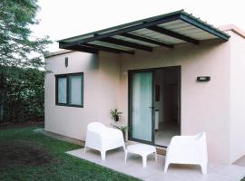 Loft Los Cerezos en VISTALBA, zona de viñedos y bodegas, ξενοδοχείο σε Ciudad Lujan de Cuyo