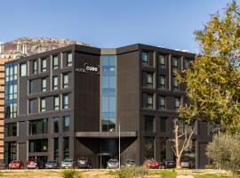 Hotel Cube, hotelli kohteessa Bar