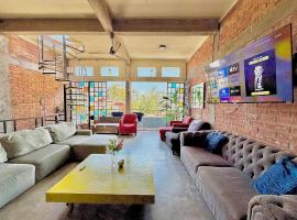 Casa Maruja CoLiving Walk to Beach, khách sạn ở Puerto Vallarta