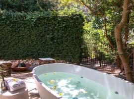 Walk To Beautiful Beach and Bushwalking Trails, viešbutis mieste Killcare