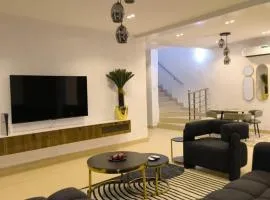 luxurious and cozy 3 bedrooms duplex