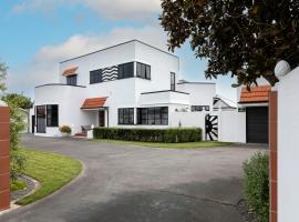 The Deco Retreat, Hotel in Hawera