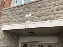 Family Friendly Home with Free Parking