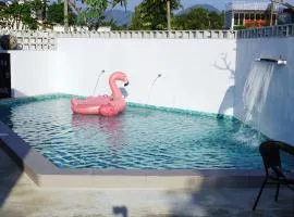 16 Pax HJ Private Pool HomeStay Ipoh