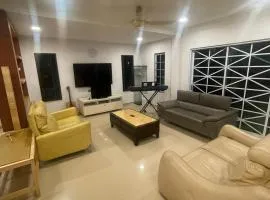 Cherith Homestay 8-12 Pax,4R 4BR,Fully Aircond