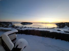 Skjevikstranden, хотел в Стайнхер