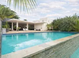 Villa las orquídeas terraza y piscina FAMILIAR, a 5 minutos de la playa!!