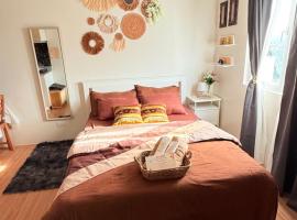 Baan Mai Condo Staycation, hotel en Biñan