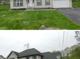 Beautiful Colonial in the Poconos, Hotel in Tobyhanna