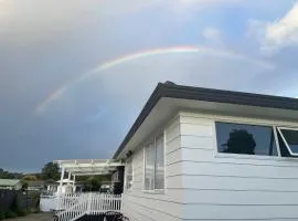 Cosy room in west auckland