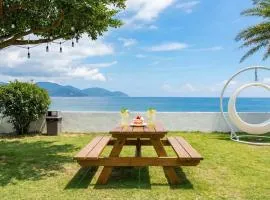 Yeosu Dangdangi Dog Family Pension Gold