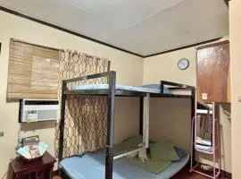 Maru Vibe Guest house near Urbiztondo