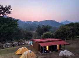 Pravaham unique stay I 2BR-River side I Near Araku by Homeyhuts, Hotel in Mardagūda