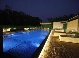 B Town Resort Near Infopark Kakkanad