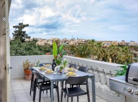 Luxury Villa Sea Views Heart of St Julians, Cottage in St Julian's