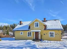 Gorgeous Home In Ulefoss