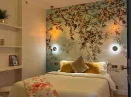 Paris Suite Porte de Versailles Metro Parking