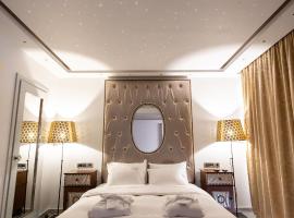 Comfy Boutique Hotel, готель у місті Каламата