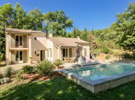 CASA-Ventoux avec piscine privée, Hotel in Buisson