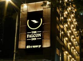 The Falcon Inn - Clare Road, hotel sa Mumbai