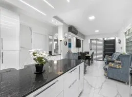 Family 3 Bedroom with Terrace